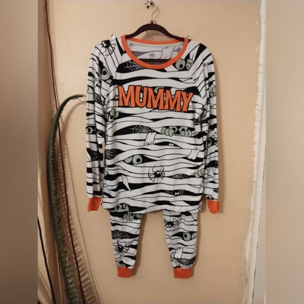 Way to Celebrate! Halloween childrens unisex white mummy pajamas size med (8-10)